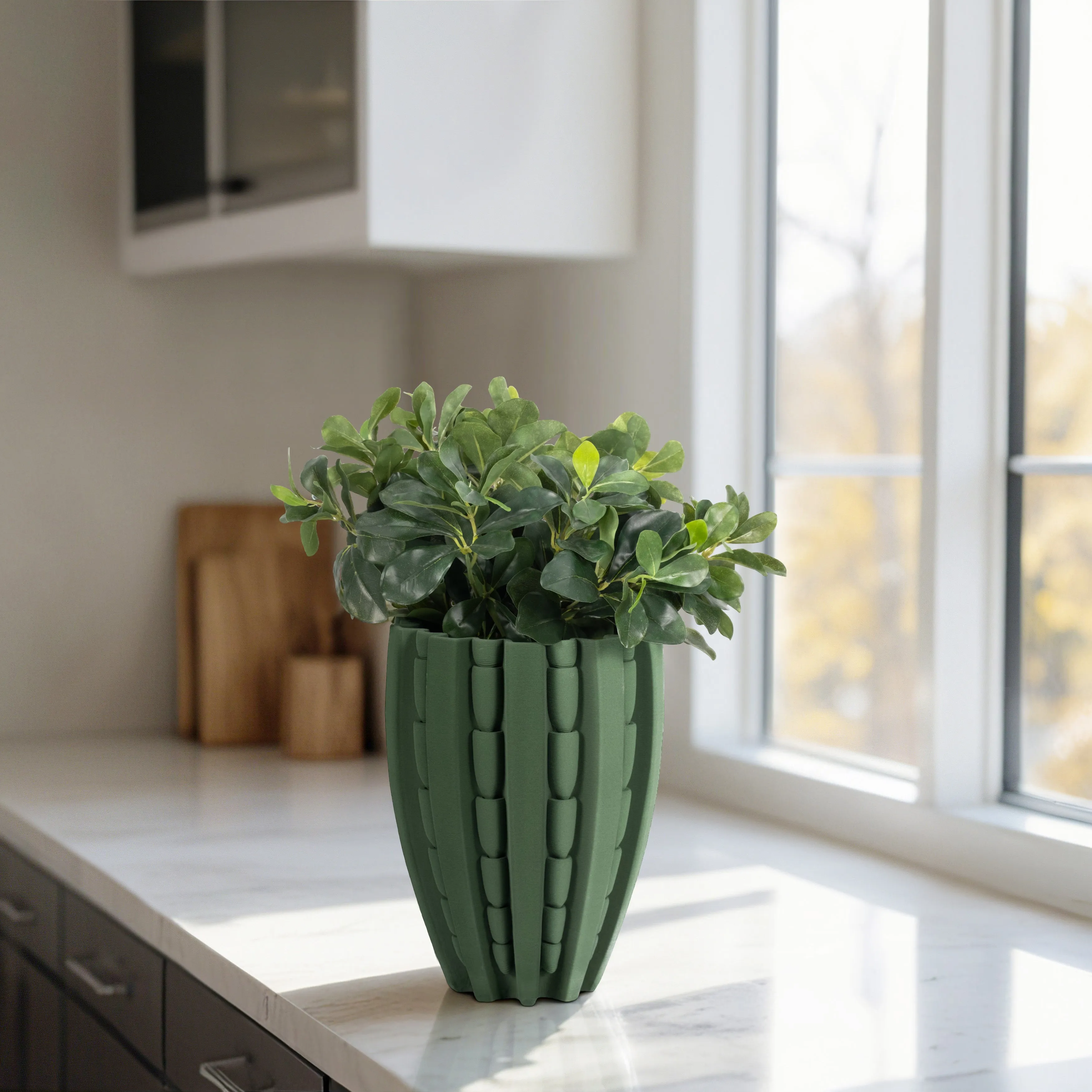 11" LAKELAND 3D PRINTED VASE, GREEN