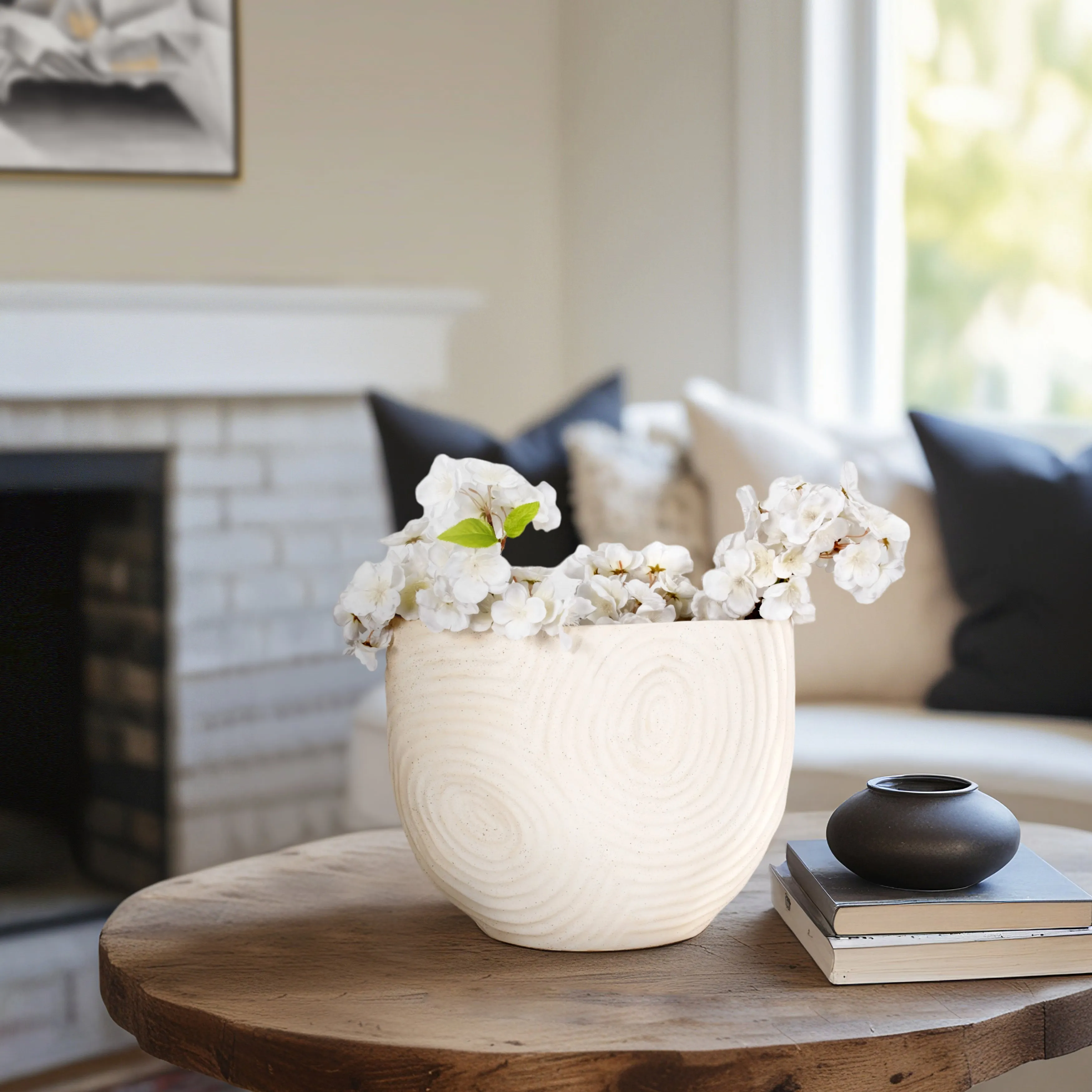 11" SUMATRA SMALL VASE, IVORY/BEIGE