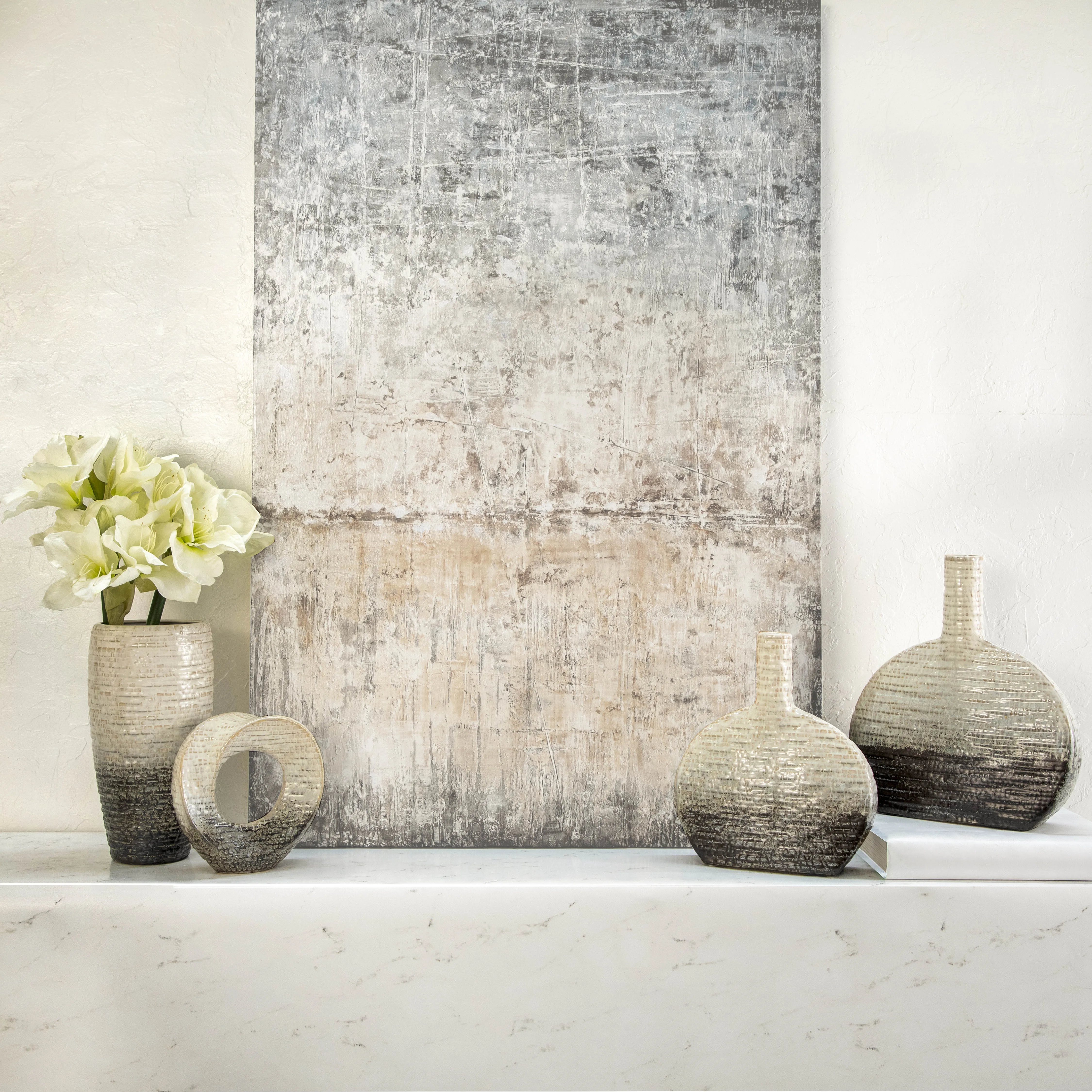 12"H TEXTURED OVAL 2-TONE VASE, BEIGE
