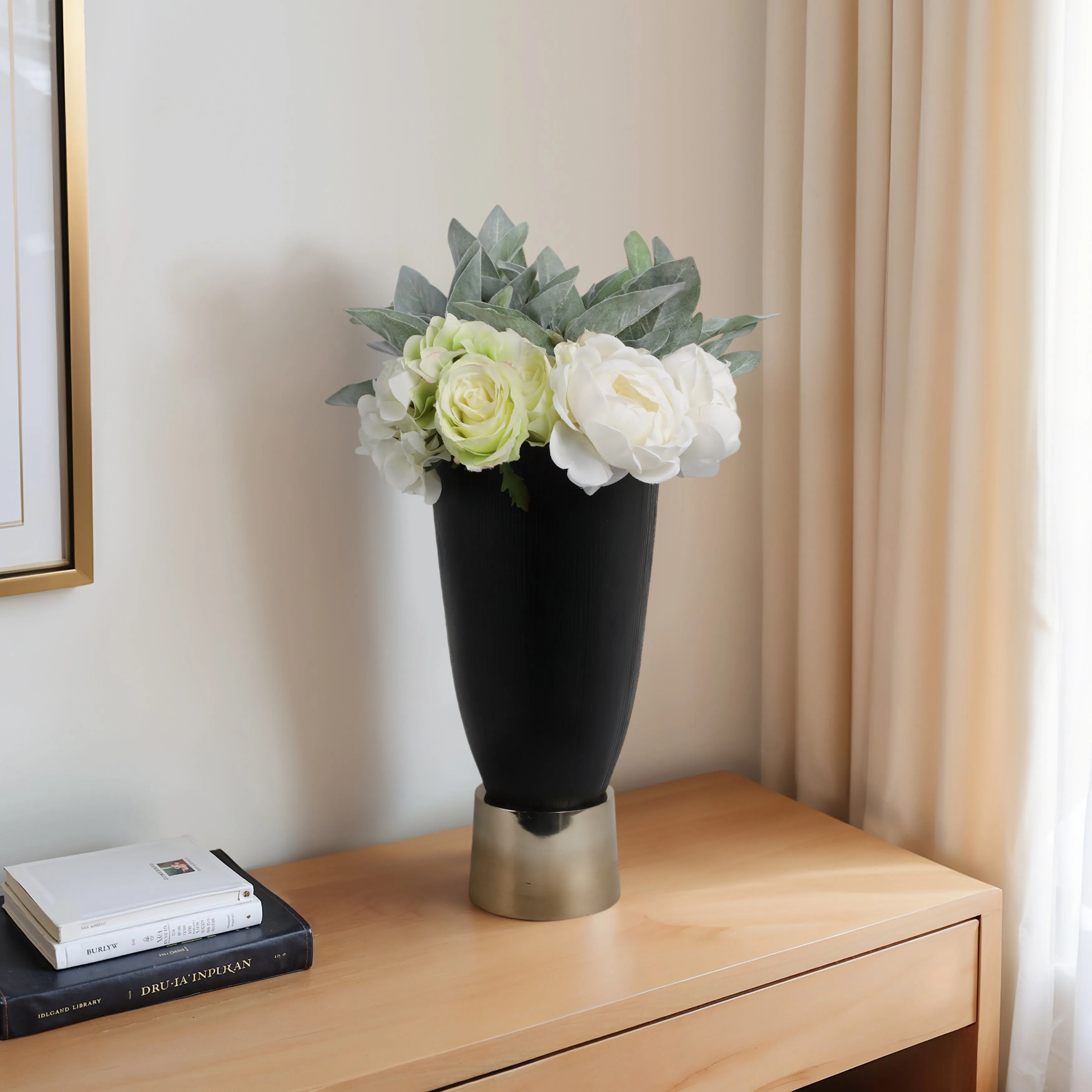 16" Wallmar Small Black And Gold Vase