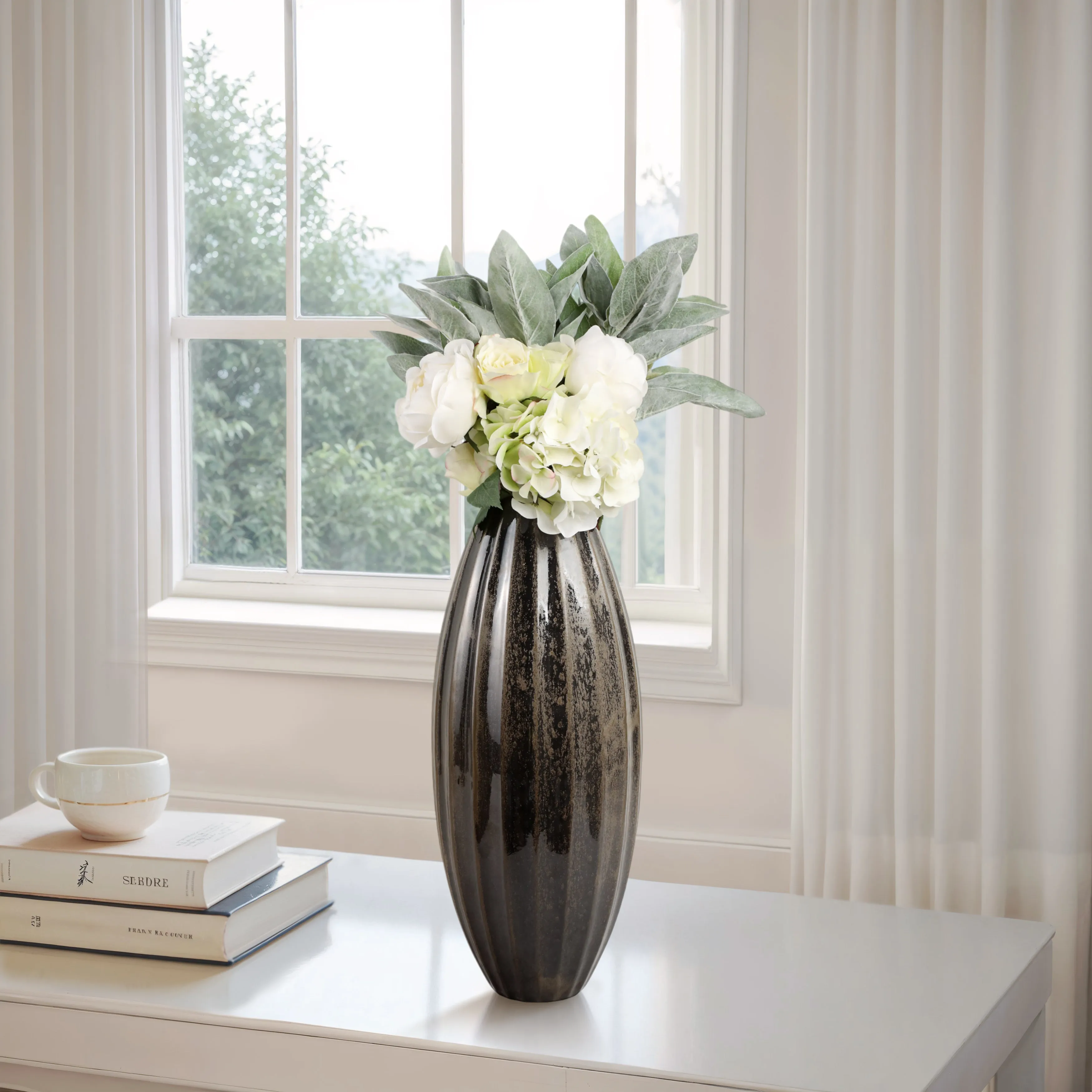 20" Lorvao Small Portugal Vase