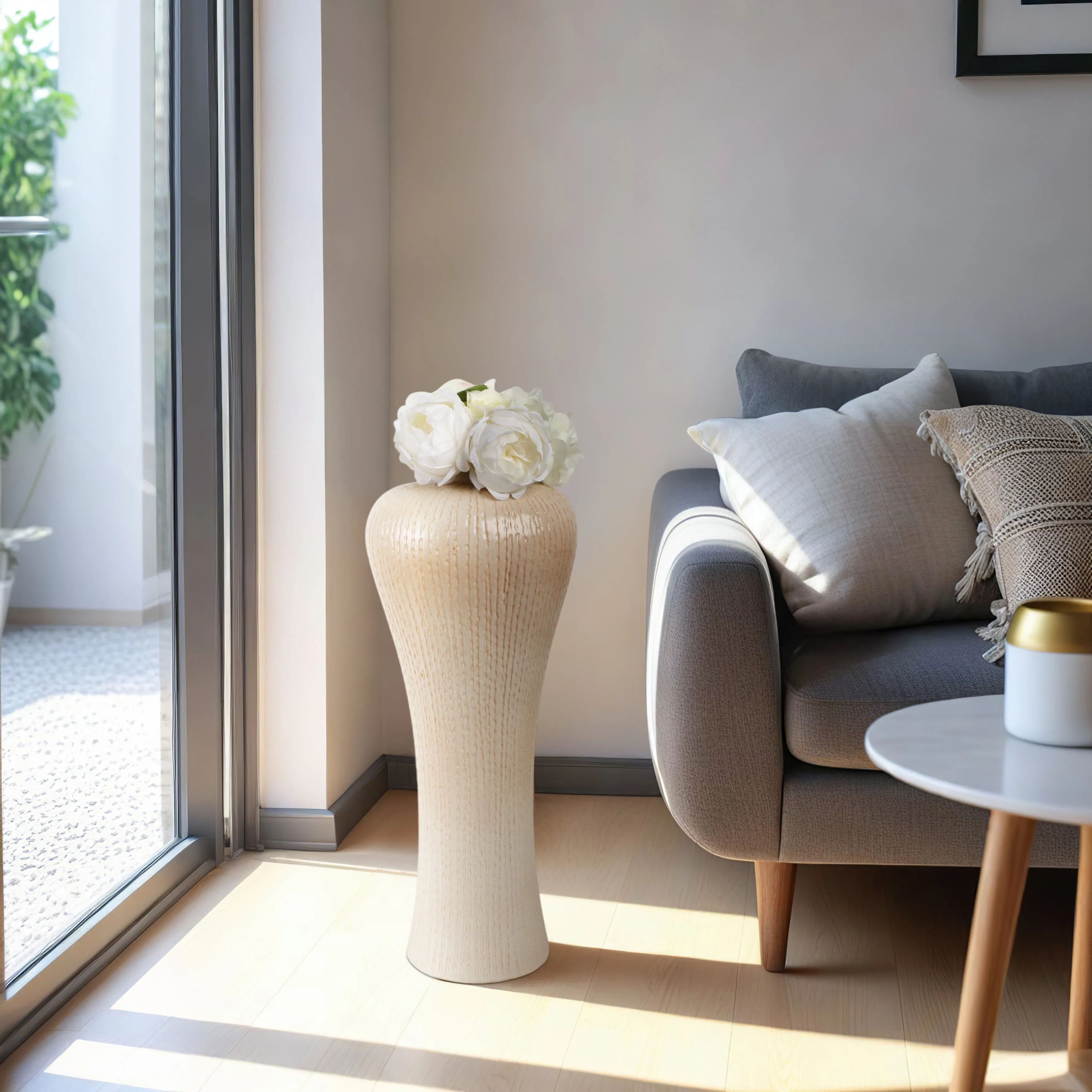 26" Townsend Medium Floor Vase