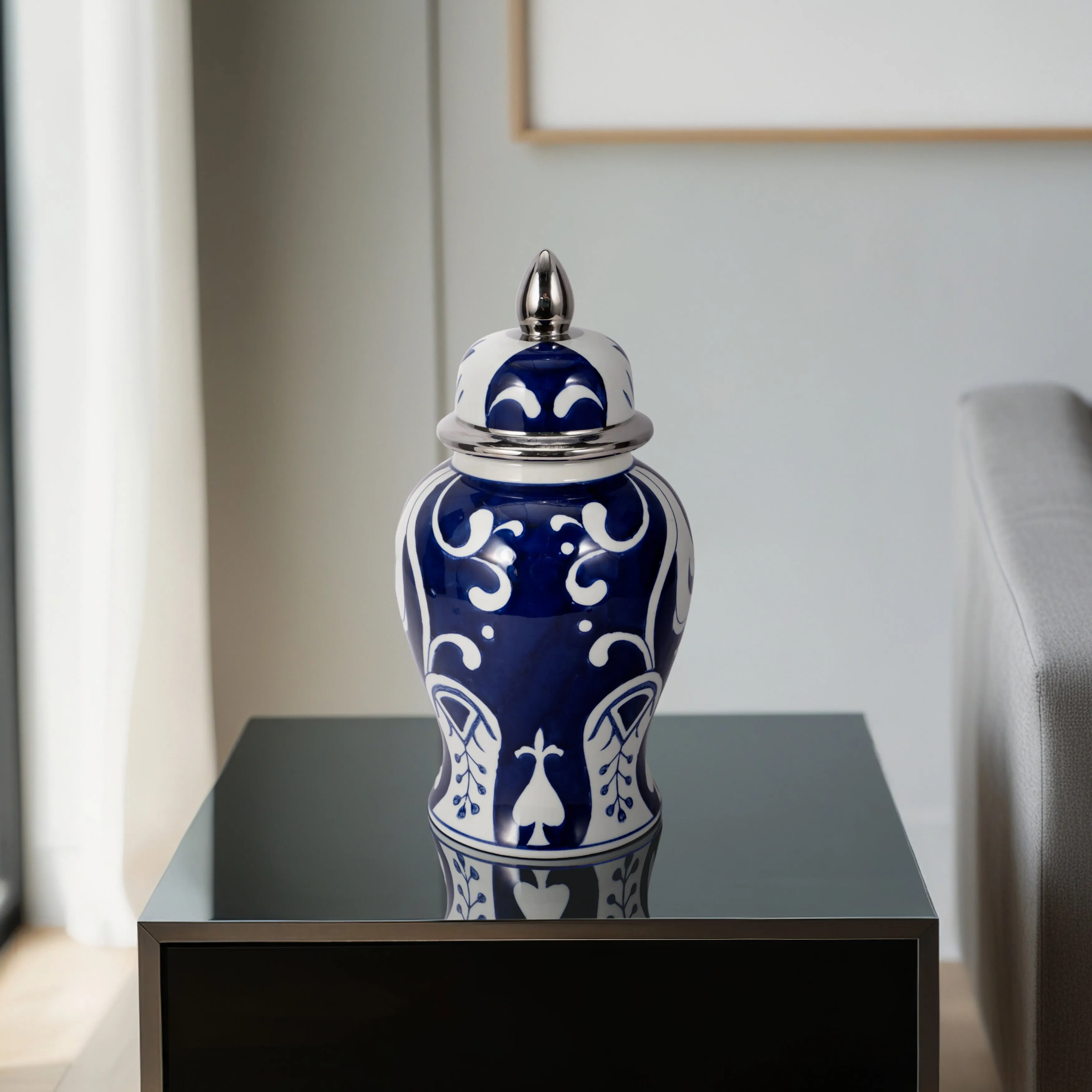 EC CER,14" WHITE/BLUE TEMPLE JAR, SILVER