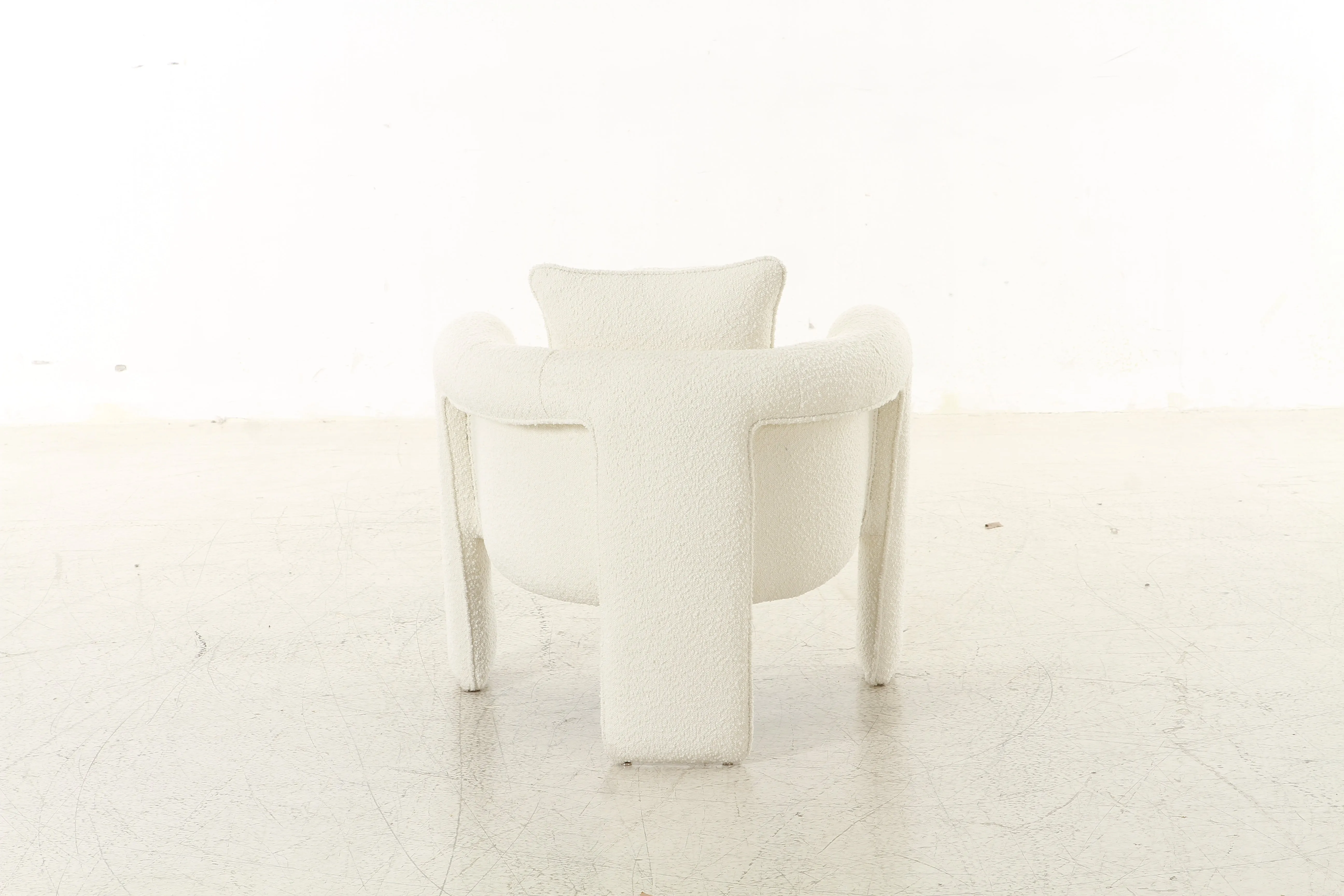 Floating Boucl Cream Chair