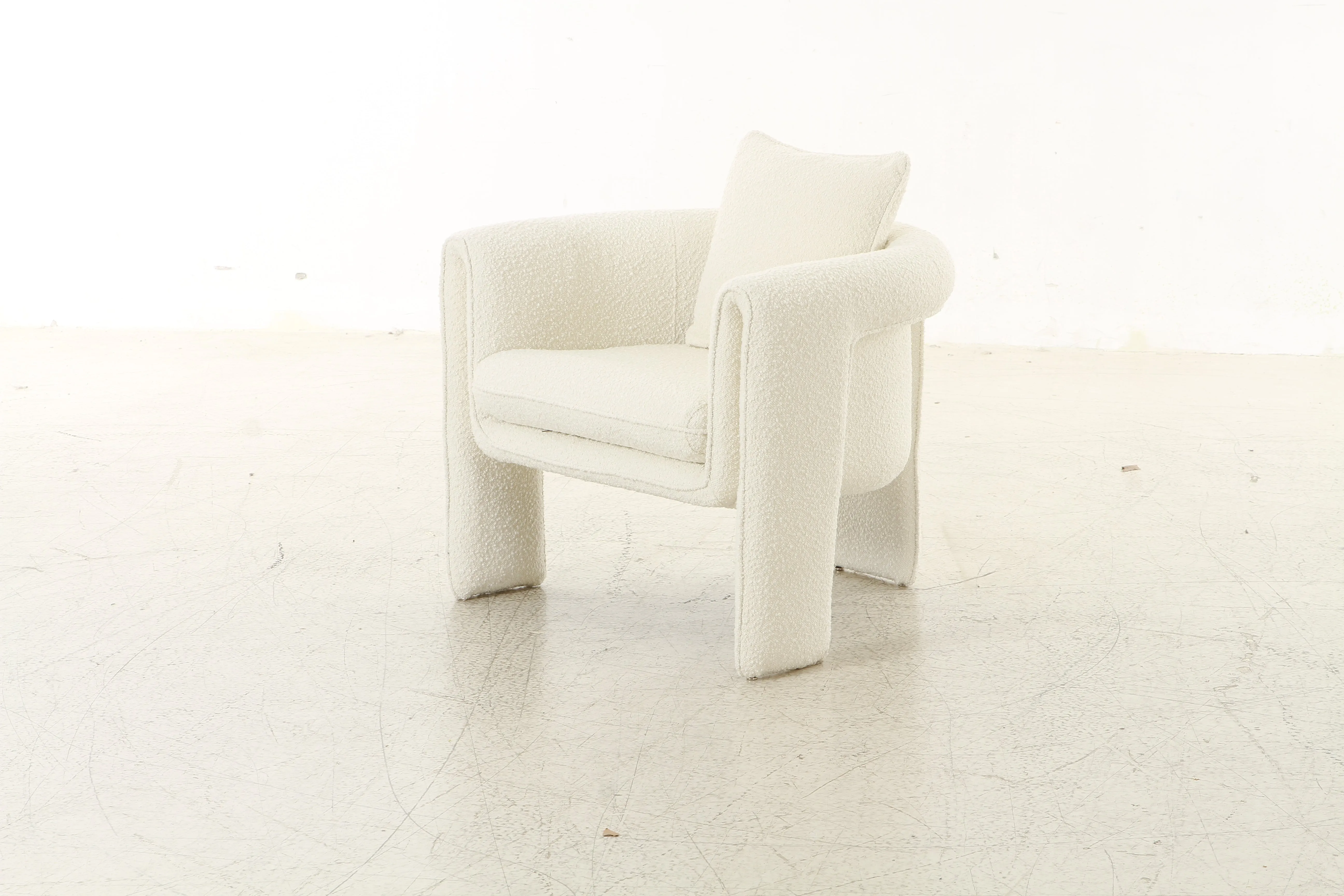Floating Boucl Cream Chair