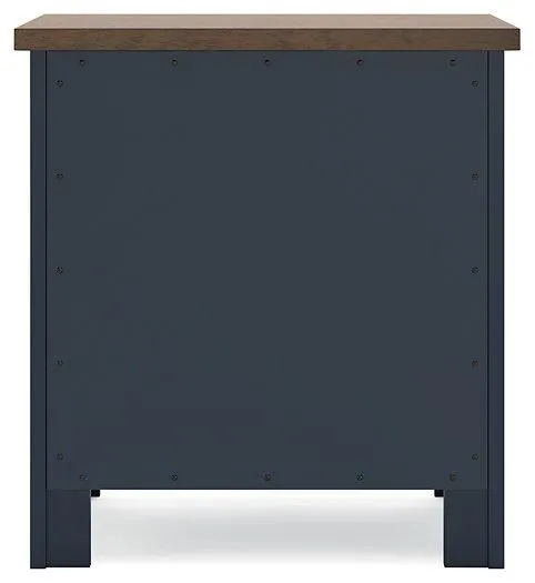 Landocken Nightstand