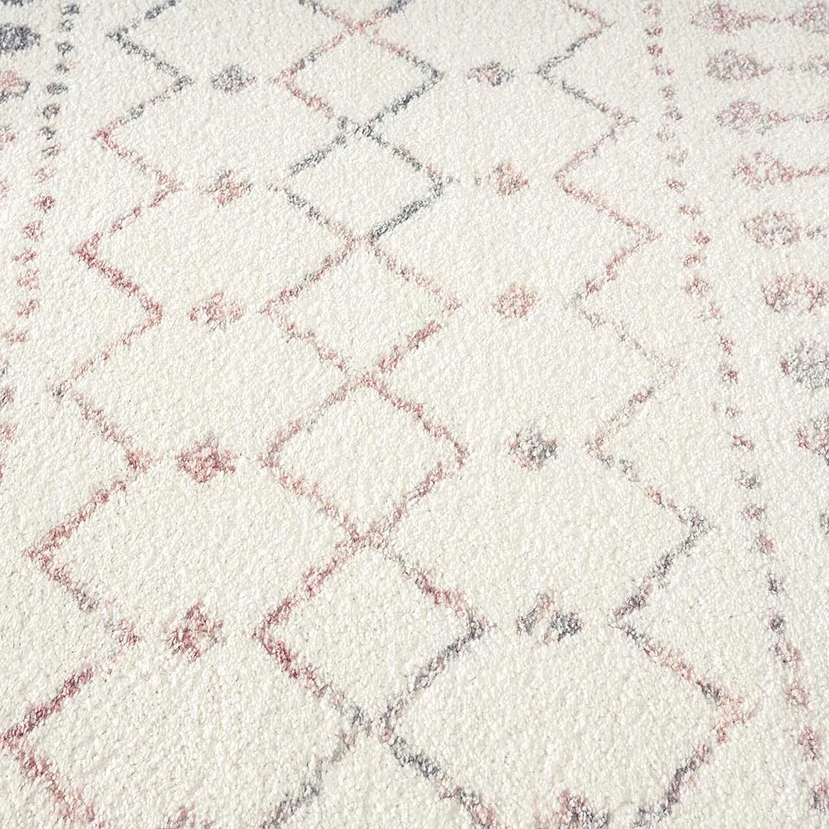 Maggie Tribal Diamond Rug