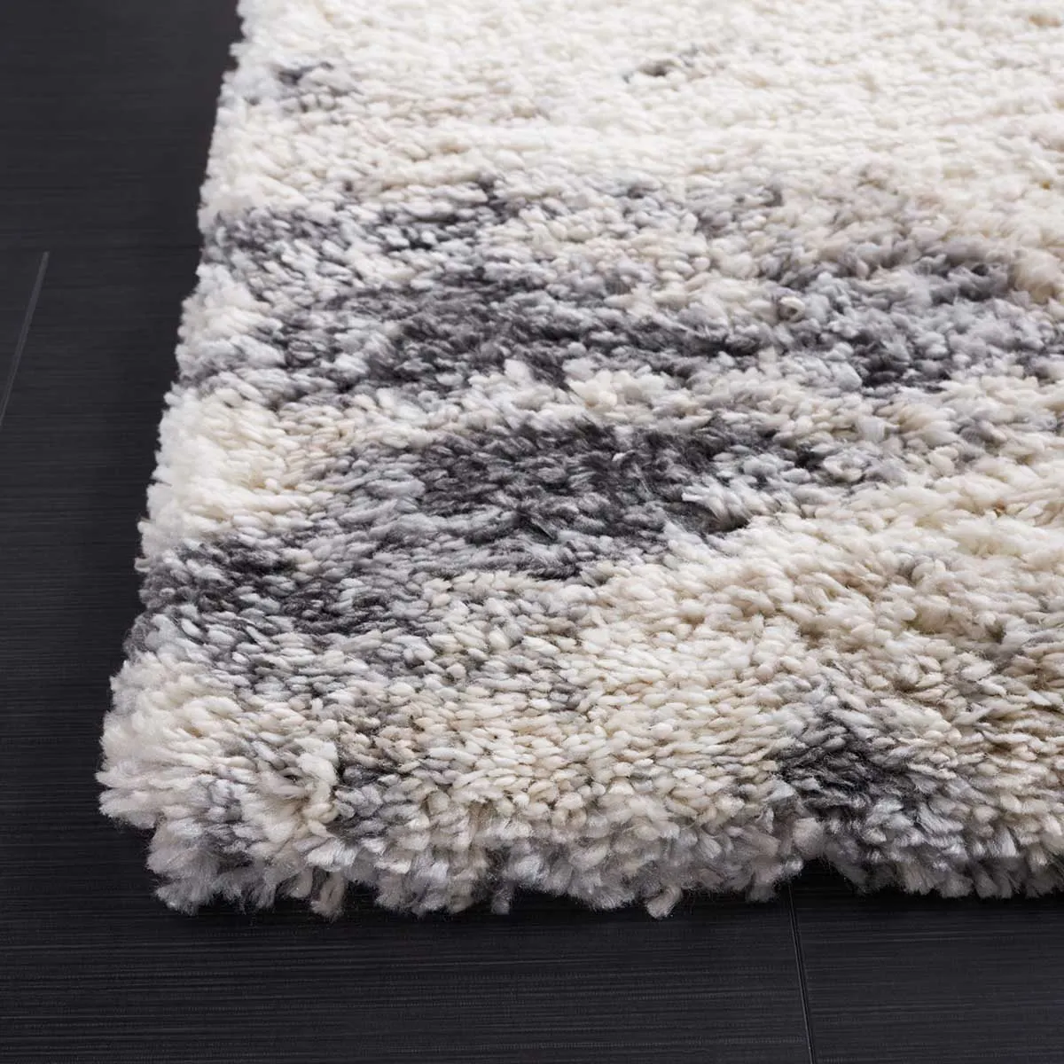 Moonlight Opal Rug (Steel)