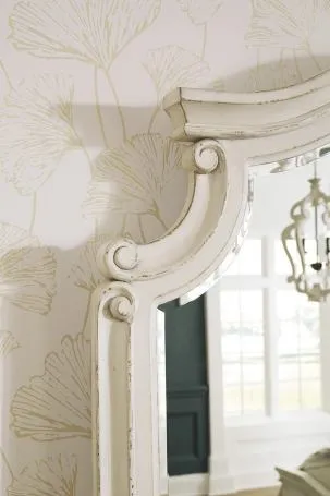 Realyn Bedroom Mirror